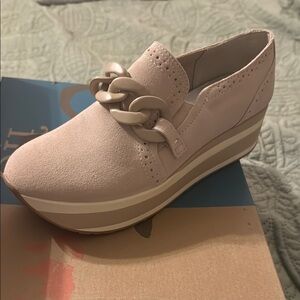 Women's Beige Platform Loafers